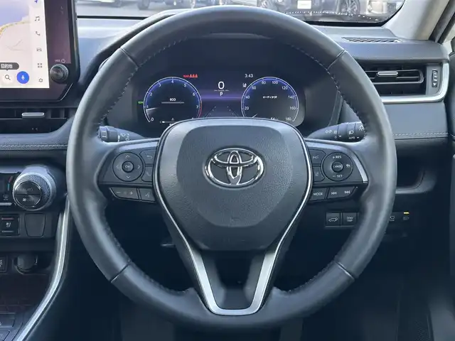 トヨタ ＲＡＶ４ G 島根県 2023(令5)年 5.7万km プラチナホワイトパールマイカ 登録時走行距離56734km/ワンオーナー/純正10.5インチナビ/フルセグTV/Bluetooth・AM・FM/全周囲カメラ/前席シートヒーター/前席エアーシート/運転席パワーシート/電動リアゲート/ETC2.0/ドライブレコーダー/レーダークルーズコントロール/衝突被害軽減ブレーキ/レーンキープアシスト/スマートキー(スペアキー×1)/LEDヘッドライト/フォグランプ/オートライト/純正18インチAW/禁煙車