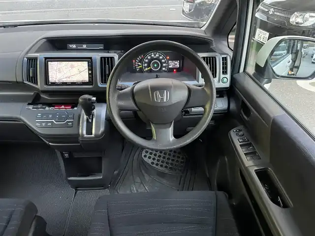 ホンダ ステップワゴン L 福岡県 2010(平22)年 12万km プレミアムホワイトパール 純正ナビ/（AM/FM/CD/DVD/USB/フルセグTV）/フリップダウンモニター/パーキングアシスト/純正フロアマット/ドライブレコーダー前（SD無し）/オートライト/フォグランプ/電格ミラー/取扱説明書/スペアキー×１