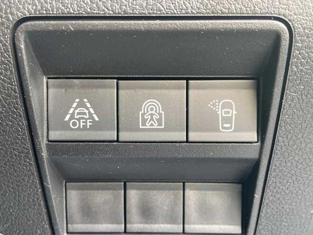 プジョー リフター GT 山形県 2021(令3)年 4.6万km ビアンカホワイト 禁煙車/ワンオーナー/純正オーディオナビ/・(Apple CarPlay/Android Auto/BT/USB)/PEUGEOTミラースクリーン/アクティブセーフティブレーキ/アクティブクルーズコントロール/レーンキープアシスト/アドバンスドグリップコントロール/ブラインドスポットモニターシステム/トラフィックサインインフォメーション/後方支援機能/ドライブモード(ノーマル/エコ)/ヒルディセントコントロール/ヒルスタートアシスタンス/ドライバーアテンションアラート/マルチパノラミックルーフ/オートヘッドライト/雨滴感知式オートーワイパー/インテリジェントハイビーム/ワイドバックアイカメラ/デットアングルカメラ(左前方)/自動防眩式ルームミラー(サイドカメラモニター付)/左右独立調整式オートエアコン/充電用USBソケット(2個：タッチスクリーン/センターコンソール)/革巻小径スポーツステアリングホイール/ETC/スペアキー/パドルシフト/純正AW17インチサマータイヤ積込