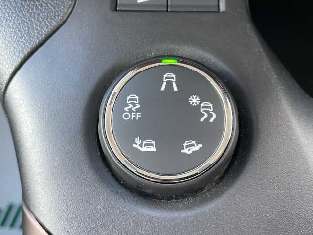 プジョー リフター GT 山形県 2021(令3)年 4.6万km ビアンカホワイト 禁煙車/ワンオーナー/純正オーディオナビ/・(Apple CarPlay/Android Auto/BT/USB)/PEUGEOTミラースクリーン/アクティブセーフティブレーキ/アクティブクルーズコントロール/レーンキープアシスト/アドバンスドグリップコントロール/ブラインドスポットモニターシステム/トラフィックサインインフォメーション/後方支援機能/ドライブモード(ノーマル/エコ)/ヒルディセントコントロール/ヒルスタートアシスタンス/ドライバーアテンションアラート/マルチパノラミックルーフ/オートヘッドライト/雨滴感知式オートーワイパー/インテリジェントハイビーム/ワイドバックアイカメラ/デットアングルカメラ(左前方)/自動防眩式ルームミラー(サイドカメラモニター付)/左右独立調整式オートエアコン/充電用USBソケット(2個：タッチスクリーン/センターコンソール)/革巻小径スポーツステアリングホイール/ETC/スペアキー/パドルシフト/純正AW17インチサマータイヤ積込