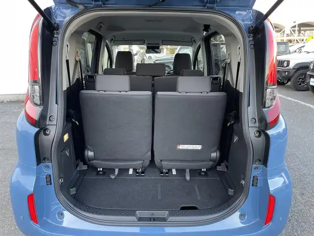 トヨタ シエンタ G 東京都 2024(令6)年 0.7万km グレイッシュブルー 純正ディスプレイオーディオ　/全周囲カメラ　/両側電動ドア　/ビルトインＥＴＣ　/追従クルコン　/純正ドラレコ　/トヨタセーフティセンス　/コーナーセンサー　/ＢＳＭ　/電動パーキング　/ＡＶＨ　/オートライト　/禁煙