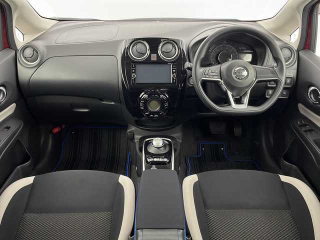 日産 ノート e－パワー X 新潟県 2018(平30)年 4万km ガーネットレッド 純正メモリナビ/　フルセグTV/Bluetooth/CD/DVD/衝突被害軽減ブレーキ/レーンキープアシスト/前後コーナーセンサー/ドライブレコーダー/バックモニター/ETC/横滑り防止装置/禁煙車/オートライト/フロアマット/プッシュスタート