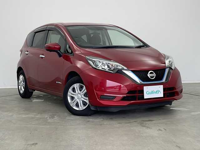 日産 ノート e－パワー X 新潟県 2018(平30)年 4万km ガーネットレッド 純正メモリナビ/　フルセグTV/Bluetooth/CD/DVD/衝突被害軽減ブレーキ/レーンキープアシスト/前後コーナーセンサー/ドライブレコーダー/バックモニター/ETC/横滑り防止装置/禁煙車/オートライト/フロアマット/プッシュスタート