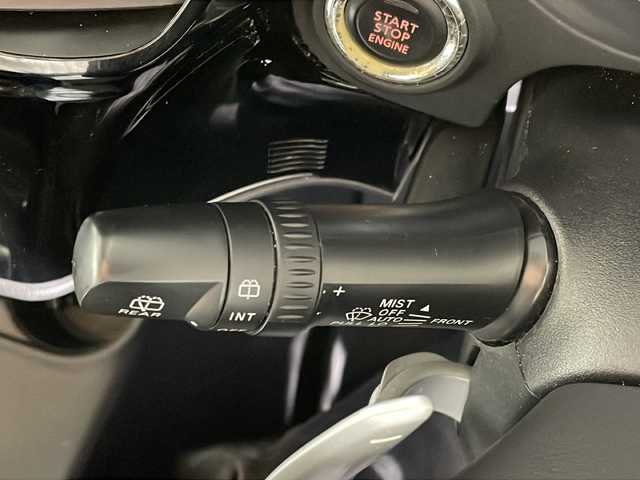 三菱 アウトランダー 20G セーフティパッケージ 沖縄県 2016(平28)年 9.3万km アメジストブラック 禁煙車/社外７インチナビ/（ＢＴ，ＣＤ／ＤＶＤ，ＡＭ／ＦＭ）　/７人乗り　/クルーズコントロール　/ルーフレール　/ＥＴＣ　/パドルシフト　/フロアマット　/純正１８インチアルミホイール　/ＬＤＷ(車線逸脱警報システム)　/ＦＣＭ(衝突被害軽減ブレーキ)　/スペアキー