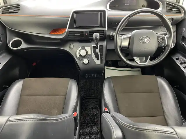 トヨタ シエンタ G クエロ 埼玉県 2018(平30)年 7.1万km ホワイトパールクリスタルシャイン 禁煙　純正ナビ　Ｂカメラ　温シート　両側電動　オートハイビーム　コーナーセンサー　レーンキープアシスト 衝突軽減システム　ハーフレザーシート　Ｂｌｕｅｔｏｏｔｈ　ＥＴＣ２．０ 純正フロアマット