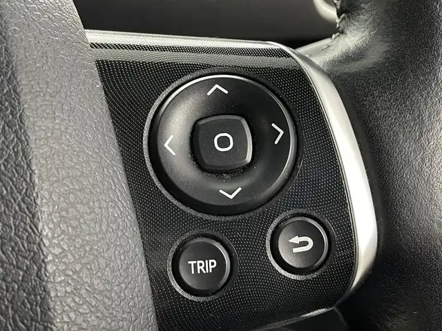 トヨタ シエンタ G クエロ 埼玉県 2018(平30)年 7.1万km ホワイトパールクリスタルシャイン 禁煙　純正ナビ　Ｂカメラ　温シート　両側電動　オートハイビーム　コーナーセンサー　レーンキープアシスト 衝突軽減システム　ハーフレザーシート　Ｂｌｕｅｔｏｏｔｈ　ＥＴＣ２．０ 純正フロアマット