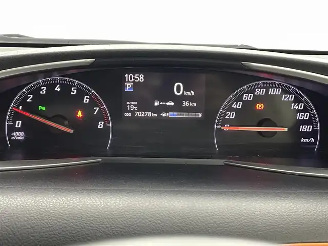 トヨタ シエンタ G クエロ 埼玉県 2018(平30)年 7.1万km ホワイトパールクリスタルシャイン 禁煙　純正ナビ　Ｂカメラ　温シート　両側電動　オートハイビーム　コーナーセンサー　レーンキープアシスト 衝突軽減システム　ハーフレザーシート　Ｂｌｕｅｔｏｏｔｈ　ＥＴＣ２．０ 純正フロアマット