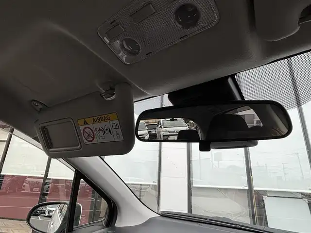 トヨタ ヴィッツ RS 宮城県 2015(平27)年 6.4万km スーパーホワイトⅡ 登録時走行距離63289km/純正ナビ/フルセグTV/CD/DVD/Bluetooth/プリクラッシュセーフティ/レーンディパーチャーアラート/オートハイビーム/パドルシフト/革巻きステアリング/プッシュスタート/スマートキー/LEDヘッドライト/フォグランプ/オートライト/ドアバイザー/横滑り防止装置