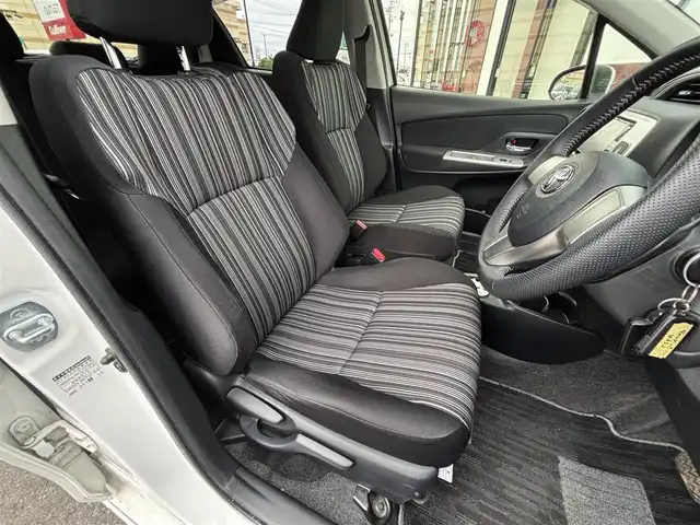 トヨタ ヴィッツ RS 宮城県 2015(平27)年 6.4万km スーパーホワイトⅡ 登録時走行距離63289km/純正ナビ/フルセグTV/CD/DVD/Bluetooth/プリクラッシュセーフティ/レーンディパーチャーアラート/オートハイビーム/パドルシフト/革巻きステアリング/プッシュスタート/スマートキー/LEDヘッドライト/フォグランプ/オートライト/ドアバイザー/横滑り防止装置