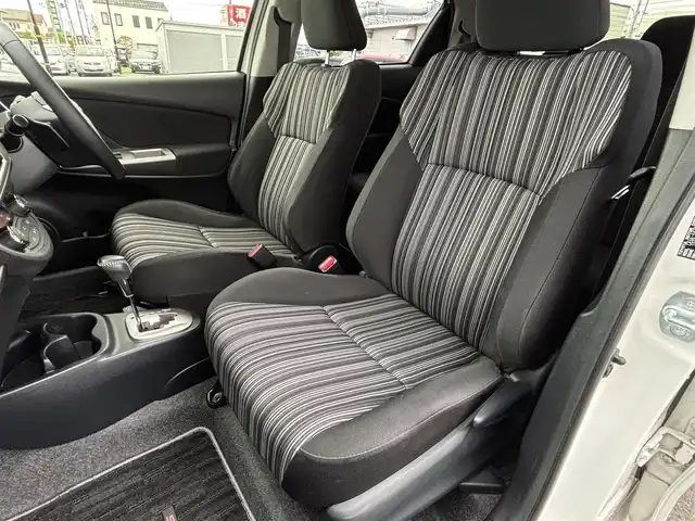 トヨタ ヴィッツ RS 宮城県 2015(平27)年 6.4万km スーパーホワイトⅡ 登録時走行距離63289km/純正ナビ/フルセグTV/CD/DVD/Bluetooth/プリクラッシュセーフティ/レーンディパーチャーアラート/オートハイビーム/パドルシフト/革巻きステアリング/プッシュスタート/スマートキー/LEDヘッドライト/フォグランプ/オートライト/ドアバイザー/横滑り防止装置