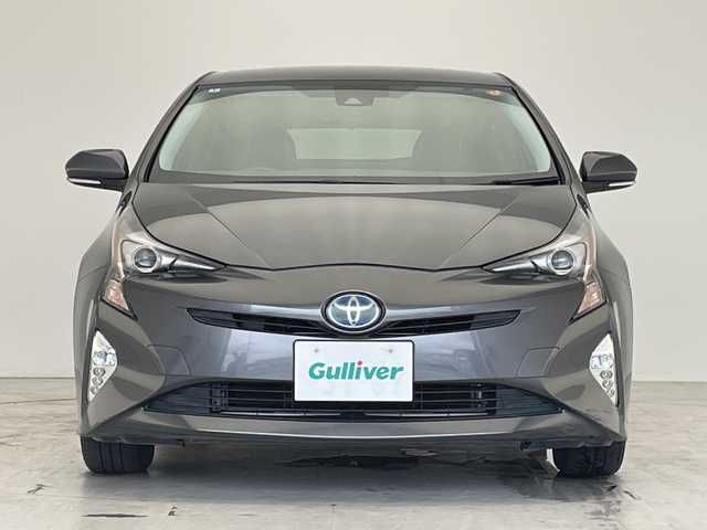 トヨタ プリウス S 愛知県 2016(平28)年 4.4万km グレーメタリック 純正7インチSDナビ（あり）/レーダークルーズコントロール/バックカメラ/LEDヘッドライト/レーンキープアシスト/オートマチックハイビーム/ドライブレコーダー/衝突被害軽減ブレーキ/ワンセグTV/CD/Bluetooth/ステアリングスイッチ/スマートキー/プッシュスタート