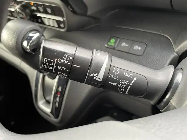 ホンダ Ｎ ＢＯＸ カスタム L 福岡県 2021(令3)年 3.2万km プラチナホワイトパール 社外carrozzeria7インチナビ/　（CD/DVD/SD/FM/AM/iPod/USB/ワンセグ/交通情報）/ホンダセンシング/　・横滑り防止装置/　・レーンキープアシスト/　・衝突軽減システム/　・クリアランスソナー/クルーズコントロール（追従走行有）/片側パワースライドドア/ETC/シートヒーター（運転席＋助手席）/オートライト/電格ミラー/ISOFIX/ECON/プッシュスタート/電格ミラー/純正マット