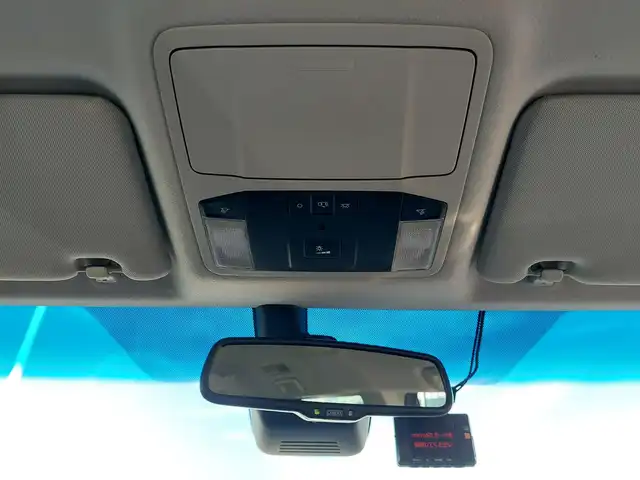 三菱 デリカＤ：５ P 東京都 2020(令2)年 3.8万km エメラルドブラックパール/アイガーグレーメタリック  e-Assist/・衝突被害軽減ブレーキシステム/・踏み間違い衝突防止アシスト/・車線逸脱防止支援機能/・レーダークルーズコントロール/・後側方車両検知警報システム [BSW]/・オートマチックハイビーム/・マルチアラウンドモニター/プッシュスタート/アイドリングストップ/パドルシフト/純正ナビ/フルセグTV/ETC/ドライブレコーダー/100V電源/両側パワースライドドア/エレクトリックテールゲート/運転席パワーシート/シートヒーター/LEDヘッドライト/オートライト/ドアバイザー/18インチ純正アルミホイール/スマートキー