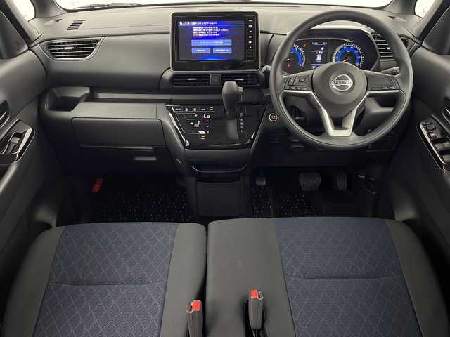 日産 ルークス ハイウェイスター X 栃木県 2023(令5)年 0.2万km ホワイトパール 衝突被害軽減ブレーキシステム/踏み間違い衝突防止アシスト/オートマチックハイビーム/標識認識システム/先行車発進通知/車線逸脱警報システム/車線逸脱防止支援機能/ふらつき警報/純正9インチナビ/(BT/AM/FM/HDMI/TV)/アラウンドビューモニター/両側パワースライドドア/純正サイドバイザー/純正フロアマット/LEDヘッドライト/フォグライト/ステアリングスイッチ/アイドリングストップ/プッシュスタート/オートエアコン