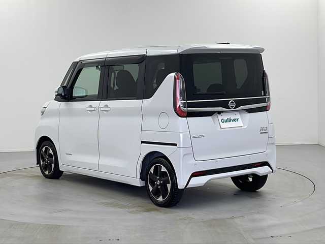 日産 ルークス ハイウェイスター X 栃木県 2023(令5)年 0.2万km ホワイトパール 衝突被害軽減ブレーキシステム/踏み間違い衝突防止アシスト/オートマチックハイビーム/標識認識システム/先行車発進通知/車線逸脱警報システム/車線逸脱防止支援機能/ふらつき警報/純正9インチナビ/(BT/AM/FM/HDMI/TV)/アラウンドビューモニター/両側パワースライドドア/純正サイドバイザー/純正フロアマット/LEDヘッドライト/フォグライト/ステアリングスイッチ/アイドリングストップ/プッシュスタート/オートエアコン