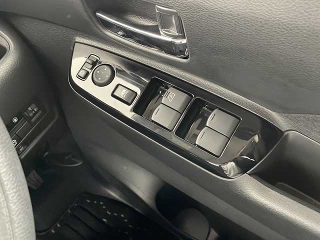 日産 ルークス ハイウェイスター X 栃木県 2023(令5)年 0.2万km ホワイトパール 衝突被害軽減ブレーキシステム/踏み間違い衝突防止アシスト/オートマチックハイビーム/標識認識システム/先行車発進通知/車線逸脱警報システム/車線逸脱防止支援機能/ふらつき警報/純正9インチナビ/(BT/AM/FM/HDMI/TV)/アラウンドビューモニター/両側パワースライドドア/純正サイドバイザー/純正フロアマット/LEDヘッドライト/フォグライト/ステアリングスイッチ/アイドリングストップ/プッシュスタート/オートエアコン