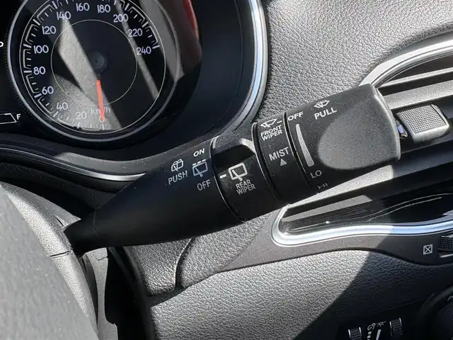 クライスラー・ジープ ジープ チェロキー リミテッド 石川県 2020(令2)年 6万km 白 4WD/純正メモリナビ/　Bluetooth・AM/FM・USB・AUX/フルセグTV/ETC2.0/バックカメラ/前後ドライブレコーダー/アダプティブクルーズコントロール/ルーフレール/パワーシート（D+N席）/シートメモリー/シートヒーター（D＋N席）/エアシート（D＋N席）/パワーバックドア/パドルシフト/ブラインドスポットモニター/アンチロック・ブレーキ・システム/衝突被害軽減システム/横滑り防止装置/前後コーナーセンサー/レーンキープアシスト/盗難防止装置/パーキングアシスト/アイドリングストップ/エアバッグ（W+サイド）/カーテンエアバッグ/LEDヘッドライト/純正アルミホイール/スマートキー/スペアキー×1