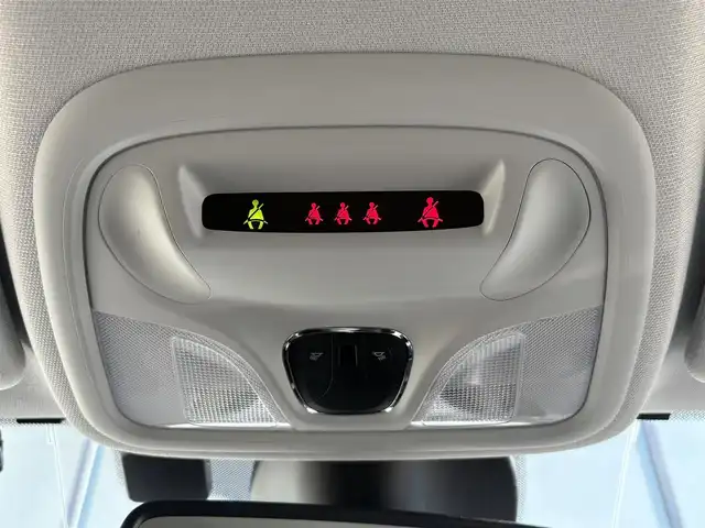 クライスラー・ジープ ジープ チェロキー リミテッド 石川県 2020(令2)年 6万km 白 4WD/純正メモリナビ/　Bluetooth・AM/FM・USB・AUX/フルセグTV/ETC2.0/バックカメラ/前後ドライブレコーダー/アダプティブクルーズコントロール/ルーフレール/パワーシート（D+N席）/シートメモリー/シートヒーター（D＋N席）/エアシート（D＋N席）/パワーバックドア/パドルシフト/ブラインドスポットモニター/アンチロック・ブレーキ・システム/衝突被害軽減システム/横滑り防止装置/前後コーナーセンサー/レーンキープアシスト/盗難防止装置/パーキングアシスト/アイドリングストップ/エアバッグ（W+サイド）/カーテンエアバッグ/LEDヘッドライト/純正アルミホイール/スマートキー/スペアキー×1