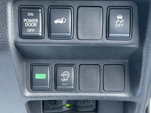 日産 エクストレイル 20Xi 栃木県 2018(平30)年 6.5万km ブリリアントホワイトパール エマージェンシーブレーキ/社外ナビ/・CD/DVD/Bluetooth/プロパイロット/アラウンドビューモニター/インテリジェントルームミラー/パワーバックドア/前後コーナーセンサー/ドライブレコーダー/ETC/カプロンシート/LEDヘッドライト/フォグランプ/オートハイビーム/純正18インチAW/ルーフレール/純正フロアマット/スマートキー/プッシュスタート