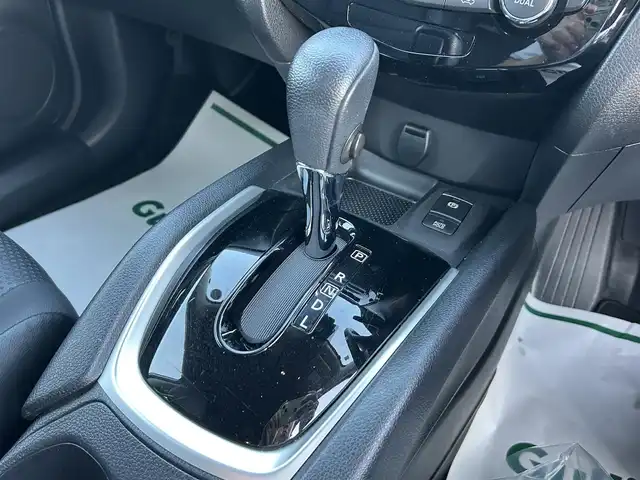 日産 エクストレイル 20Xi 栃木県 2018(平30)年 6.5万km ブリリアントホワイトパール エマージェンシーブレーキ/社外ナビ/・CD/DVD/Bluetooth/プロパイロット/アラウンドビューモニター/インテリジェントルームミラー/パワーバックドア/前後コーナーセンサー/ドライブレコーダー/ETC/カプロンシート/LEDヘッドライト/フォグランプ/オートハイビーム/純正18インチAW/ルーフレール/純正フロアマット/スマートキー/プッシュスタート