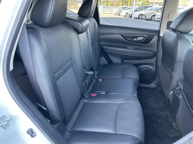 日産 エクストレイル 20Xi 栃木県 2018(平30)年 6.5万km ブリリアントホワイトパール エマージェンシーブレーキ/社外ナビ/・CD/DVD/Bluetooth/プロパイロット/アラウンドビューモニター/インテリジェントルームミラー/パワーバックドア/前後コーナーセンサー/ドライブレコーダー/ETC/カプロンシート/LEDヘッドライト/フォグランプ/オートハイビーム/純正18インチAW/ルーフレール/純正フロアマット/スマートキー/プッシュスタート