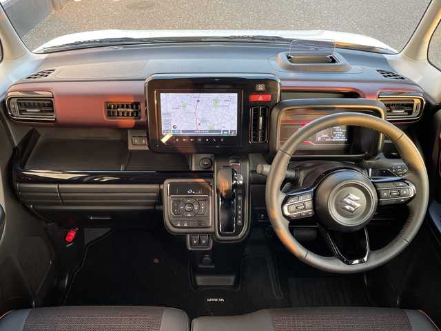 スズキ スペーシア カスタム HYBRID XS ターボ 千葉県 2025(令7)年 0.3万km ピュアホワイトパール/ブラック2トーン 純正9インチナビ/全周囲カメラ/衝突被害軽減システム/車線逸脱警報/クルーズコントロール/両側パワースライドドア/横滑り防止装置/ETC/アイドリングストップ/LEDヘッドライト/オートライト/ウィンカーミラー/電動格納ミラー/純正15インチAW/シートヒーター/ステアリングヒーター/プッシュスタート/スマートキー/フロアマット/スペアキー/取扱説明書/保証書