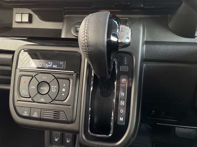 スズキ スペーシア カスタム HYBRID XS ターボ 千葉県 2025(令7)年 0.3万km ピュアホワイトパール/ブラック2トーン 純正9インチナビ/全周囲カメラ/衝突被害軽減システム/車線逸脱警報/クルーズコントロール/両側パワースライドドア/横滑り防止装置/ETC/アイドリングストップ/LEDヘッドライト/オートライト/ウィンカーミラー/電動格納ミラー/純正15インチAW/シートヒーター/ステアリングヒーター/プッシュスタート/スマートキー/フロアマット/スペアキー/取扱説明書/保証書