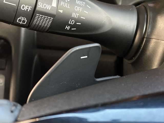 スズキ スペーシア カスタム HYBRID XS ターボ 千葉県 2025(令7)年 0.3万km ピュアホワイトパール/ブラック2トーン 純正9インチナビ/全周囲カメラ/衝突被害軽減システム/車線逸脱警報/クルーズコントロール/両側パワースライドドア/横滑り防止装置/ETC/アイドリングストップ/LEDヘッドライト/オートライト/ウィンカーミラー/電動格納ミラー/純正15インチAW/シートヒーター/ステアリングヒーター/プッシュスタート/スマートキー/フロアマット/スペアキー/取扱説明書/保証書