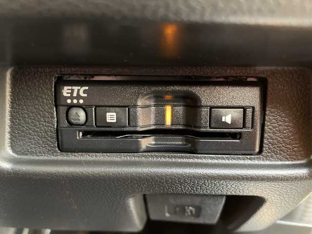 スズキ スペーシア カスタム HYBRID XS ターボ 千葉県 2025(令7)年 0.3万km ピュアホワイトパール/ブラック2トーン 純正9インチナビ/全周囲カメラ/衝突被害軽減システム/車線逸脱警報/クルーズコントロール/両側パワースライドドア/横滑り防止装置/ETC/アイドリングストップ/LEDヘッドライト/オートライト/ウィンカーミラー/電動格納ミラー/純正15インチAW/シートヒーター/ステアリングヒーター/プッシュスタート/スマートキー/フロアマット/スペアキー/取扱説明書/保証書