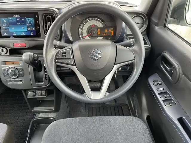 スズキ アルト L 福岡県 2023(令5)年 2.4万km ソフトベージュメタリック ワンオーナー/純正ディスプレイオーディオ/　（AM/FM/Bluetooth）/バックカメラ/スズキセーフティサポート/・誤発進抑制機能/・車線逸脱警報機能/・ふらつき警報機能/・先行車発進お知らせ機能/・後退時ブレーキサポート/・後方誤発進抑制機能/・リアパーキングセンサー/アイドリングストップ/横滑り防止装置/オートライト/純正ホイールキャップ/シートヒーター（D/N）/ETC/前後ドライブレコーダー【CTJ-880】/純正フロアマット/電格ミラー/ISOFIX/電源ソケット×1/USB端子×1/スペアキー×1/保証書/取扱説明書/ナビ取扱説明書