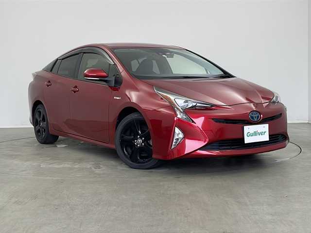 トヨタ プリウス S ツーリングセレクション 新潟県 2016(平28)年 5.7万km エモーショナルレッド 純正9インチメモリナビ/　フルセグTV/Bluetooth/CD/DVD/衝突被害軽減ブレーキ/レーンキープアシスト/クルーズコントロール/レザーシート/前席シートヒーター/ドライブレコーダー/バックモニター/ビルトインETC/オートライト/オートマチックハイビーム/横滑り防止装置/ステアリングスイッチ/禁煙車