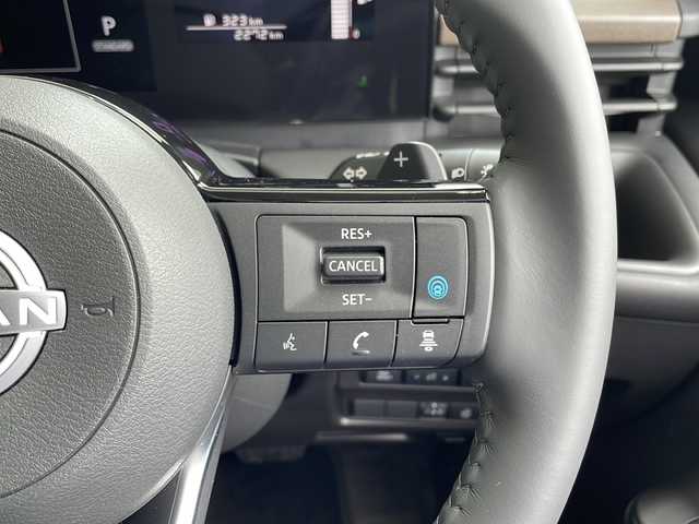日産 セレナ ハイウェイスター V Vセレクション 愛知県 2024(令6)年 0.3万km プリズムホワイト プロパイロット/衝突軽減システム/純正９型SDナビ/全方位カメラ両側パワースライドドア/クルーズコントロール/フルセグ/Bluetooth/バックカメラ/コーナーセンサー/純正アルミホイール/ブラインドスポットモニター/LEDヘッドライト/パドルシフト/インテリジェントミラー/リアオートエアコン/オートマチックハイビーム/ドライブレコーダー/ETC/ステアリングスイッチ/スマートキー/プッシュスタート