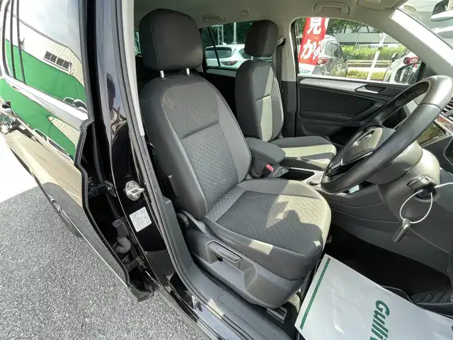 フォルクスワーゲン ティグアン TDI 4モーション コンフォートライン 千葉県 2020(令2)年 10.4万km ディープブラックパールエフェクト 衝突軽減ブレーキ/全周囲カメラ/メーカーオプションナビ/スマートキー/アダプティブクルーズコントロール/レーンキープアシスト/前後コーナーセンサー/純正17インチアルミホイール/純正LEDヘッドライト/フォグランプ/ブレーキオートホールド/本革巻きステアリング/サイド＆カーテンエアバッグ