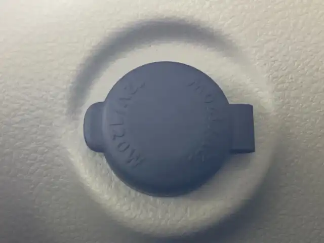 スズキ ラパン ＬＣ X 福岡県 2024(令6)年 0.6万km フォーンベージュメタリック/アーバンブラウン 2トーン 禁煙車/純正ディスプレイオーディオ/(Ｂｌｕｅｔｏｏｔｈ/FM/AM/USB)/バックモニター/衝突被害軽減ブレーキ/コーナーセンサー/アイドリングストップ/シートヒーター/ＬＥＤヘッドライト/オートライト/電動格納ミラー/スマートキー/プッシュスタート/保証書/取扱説明書/スペアキー