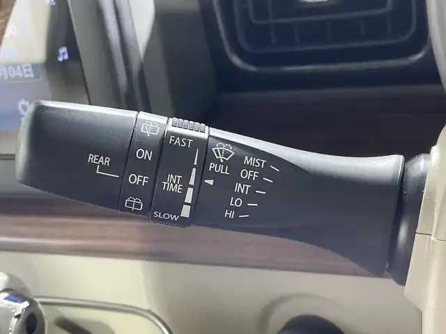 スズキ ラパン ＬＣ X 福岡県 2024(令6)年 0.6万km フォーンベージュメタリック/アーバンブラウン 2トーン 禁煙車/純正ディスプレイオーディオ/(Ｂｌｕｅｔｏｏｔｈ/FM/AM/USB)/バックモニター/衝突被害軽減ブレーキ/コーナーセンサー/アイドリングストップ/シートヒーター/ＬＥＤヘッドライト/オートライト/電動格納ミラー/スマートキー/プッシュスタート/保証書/取扱説明書/スペアキー