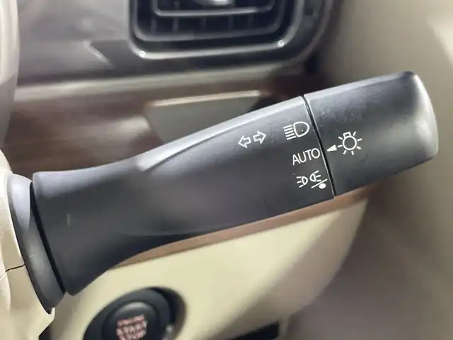 スズキ ラパン ＬＣ X 福岡県 2024(令6)年 0.6万km フォーンベージュメタリック/アーバンブラウン 2トーン 禁煙車/純正ディスプレイオーディオ/(Ｂｌｕｅｔｏｏｔｈ/FM/AM/USB)/バックモニター/衝突被害軽減ブレーキ/コーナーセンサー/アイドリングストップ/シートヒーター/ＬＥＤヘッドライト/オートライト/電動格納ミラー/スマートキー/プッシュスタート/保証書/取扱説明書/スペアキー