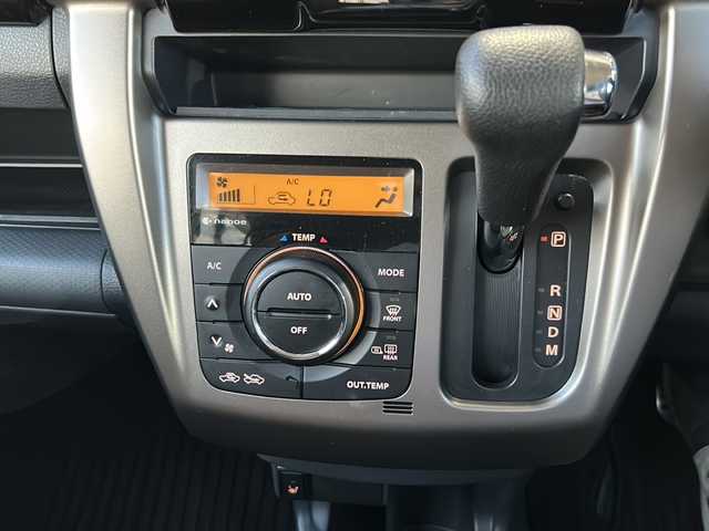 スズキ ハスラー Jスタイル Ⅱ ターボ 静岡県 2018(平30)年 6.5万km アクティブイエロー/ブラック2トーンルーフ ナビ/FM/AM/SD/ipod/フルセグ/USB/Bluetooth/CD/DVD/ /主要装備/・クルーズコントロール　/・シートヒーター　/・パドルシフト　/・ドライブレコーダー　/・アイドリングストップ　/・レーンキープ　/・バックカメラ　/・スマートキー　/・ルーフキャリア　/・ＥＴＣ　/・プッシュスタート　/・ステアリングリモコン/・デュアルカメラブレーキサポート/・ハーフレザーシート/・