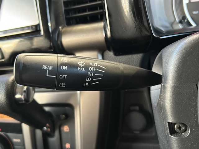 スズキ ハスラー Jスタイル Ⅱ ターボ 静岡県 2018(平30)年 6.5万km アクティブイエロー/ブラック2トーンルーフ ナビ/FM/AM/SD/ipod/フルセグ/USB/Bluetooth/CD/DVD/ /主要装備/・クルーズコントロール　/・シートヒーター　/・パドルシフト　/・ドライブレコーダー　/・アイドリングストップ　/・レーンキープ　/・バックカメラ　/・スマートキー　/・ルーフキャリア　/・ＥＴＣ　/・プッシュスタート　/・ステアリングリモコン/・デュアルカメラブレーキサポート/・ハーフレザーシート/・