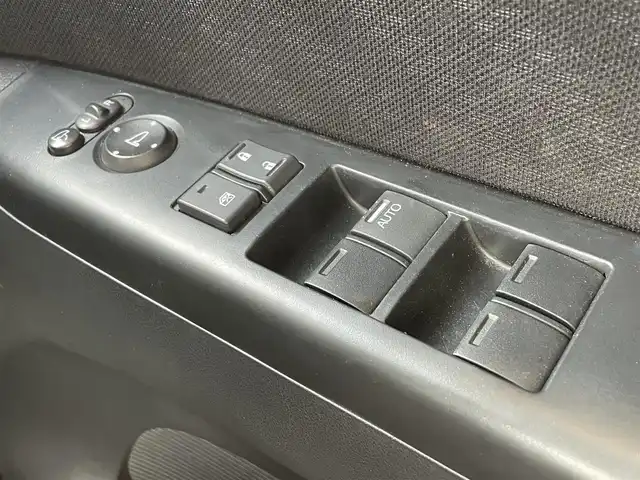 ホンダ Ｎ ＢＯＸ カスタム SSパッケージ 滋賀県 2014(平26)年 5.3万km スマートブラック 社外ナビ/・Bluetooth/ワンセグ/・CD/DVD/バックカメラ/ステアリングリモコン/ETC/両側パワースライドドア/シートリフター/HIDオートライト/フォグライト/純正14インチ付AW/プッシュスタート/スマートキー