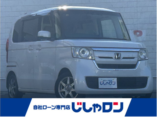ホンダ Ｎ ＢＯＸ G L ホンダセンシング 岡山県 2018(平30)年 8.4万km プラチナホワイトパール (株)IDOMが運営する【じしゃロン岡山店】の自社ローン専用車両になります。こちらは現金またはオートローンご利用時の価格です。自社ローンご希望の方は別途その旨お申付け下さい/・社外ナビ/・バックカメラ/・片側パワースライドドア/・ETC/・クルーズコントロール有/・スマートキー/・前方ドラレコ/・横滑り防止機能/・レーンキープアシスタント