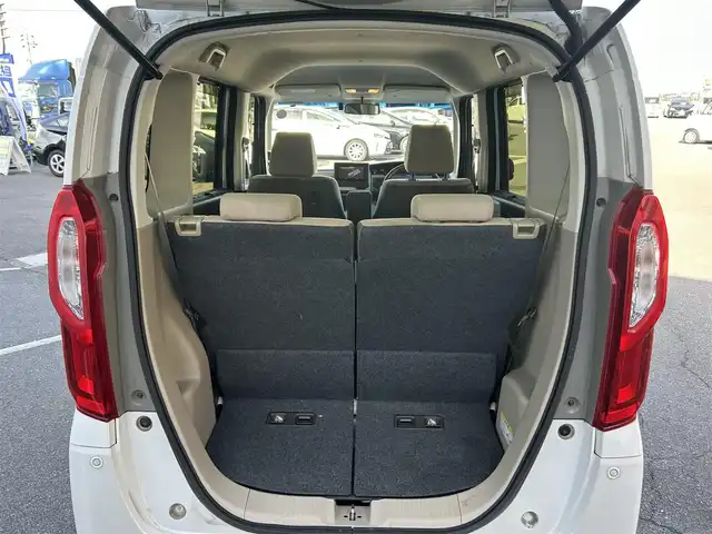 ホンダ Ｎ ＢＯＸ G L ホンダセンシング 岡山県 2018(平30)年 8.4万km プラチナホワイトパール (株)IDOMが運営する【じしゃロン岡山店】の自社ローン専用車両になります。こちらは現金またはオートローンご利用時の価格です。自社ローンご希望の方は別途その旨お申付け下さい/・社外ナビ/・バックカメラ/・片側パワースライドドア/・ETC/・クルーズコントロール有/・スマートキー/・前方ドラレコ/・横滑り防止機能/・レーンキープアシスタント