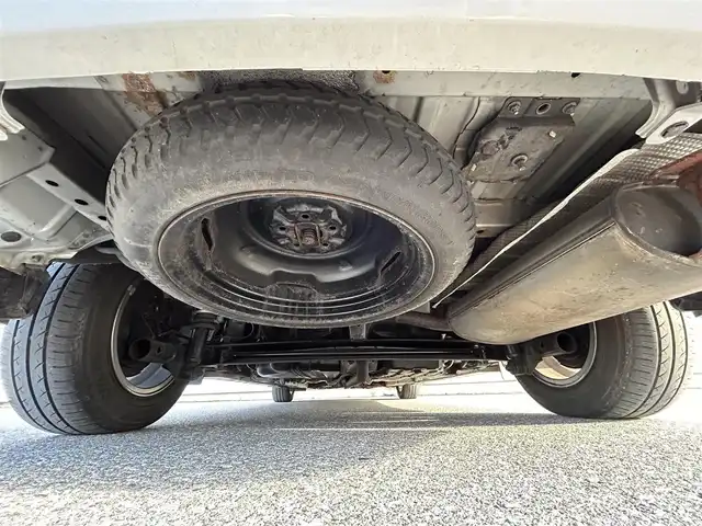 トヨタ ウィッシュ X Sパッケージ 滋賀県 2003(平15)年 17.6万km シルバーマイカM 社外HDDナビ/・AM/FM/・CD/DVD/・HDD/・Bluetooth/・フルセグTV/バックカメラ/ETC/オートマチックヘッドライト/HIDヘッドライト/フォグランプ/電動格納ミラー/シートリフター/純正15インチアルミホイール