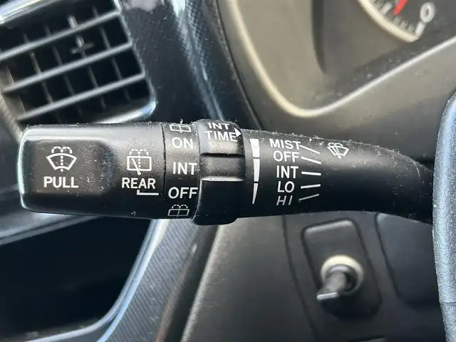 トヨタ ウィッシュ X Sパッケージ 滋賀県 2003(平15)年 17.6万km シルバーマイカM 社外HDDナビ/・AM/FM/・CD/DVD/・HDD/・Bluetooth/・フルセグTV/バックカメラ/ETC/オートマチックヘッドライト/HIDヘッドライト/フォグランプ/電動格納ミラー/シートリフター/純正15インチアルミホイール