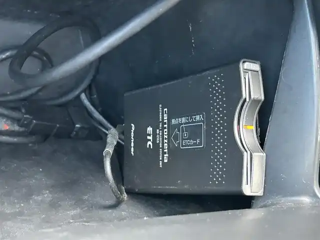 トヨタ ウィッシュ X Sパッケージ 滋賀県 2003(平15)年 17.6万km シルバーマイカM 社外HDDナビ/・AM/FM/・CD/DVD/・HDD/・Bluetooth/・フルセグTV/バックカメラ/ETC/オートマチックヘッドライト/HIDヘッドライト/フォグランプ/電動格納ミラー/シートリフター/純正15インチアルミホイール