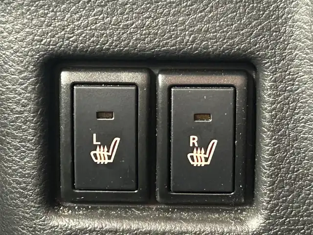 スズキ スペーシア ギア HYBRID XZ 千葉県 2023(令5)年 0.8万km オフブルーメタリック/ガンメタリック2トーンルーフ 禁煙車/ワンオーナー/スズキセーフティサポート/・デュアルセンサーブレーキサポート/・ヘッドアップディスプレイ/・アダプティブクルーズコントロール/・レーンキープアシスト/・車線逸脱警報システム/純正９型メモリナビ/・CD/DVD/Bluetooth/フルセグTV/・全方位カメラ/・ビルトインETC/両側パワースライドドア/革巻きステアリング/・ステアリングスイッチ/DNシートヒーター/純正フロアマット/純正14インチAW/オートライト/・オートマチックハイビーム/・LEDヘッドライト/・LEDフォグランプ