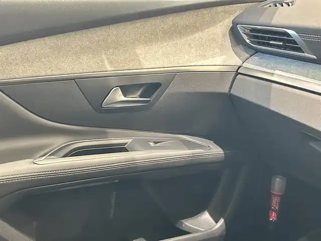 プジョー ３００８ GT ブルー HDi 福岡県 2018(平30)年 5.1万km パール ＳＲ　/ＡＣＣ／ＢＳＭ　/アンビエントライト　/パフュームディフューザー　/Ｂカメラ　/Ｓカメラ　/メモリ付パワーシート　/前席シートヒーター　/Ｂｌｕｅｔｏｏｔｈ　/フットトランクオープナー　/純正１８インチＡＷ