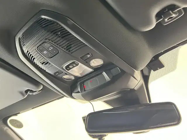 プジョー ３００８ GT ブルー HDi 福岡県 2018(平30)年 5.1万km パール ＳＲ　/ＡＣＣ／ＢＳＭ　/アンビエントライト　/パフュームディフューザー　/Ｂカメラ　/Ｓカメラ　/メモリ付パワーシート　/前席シートヒーター　/Ｂｌｕｅｔｏｏｔｈ　/フットトランクオープナー　/純正１８インチＡＷ