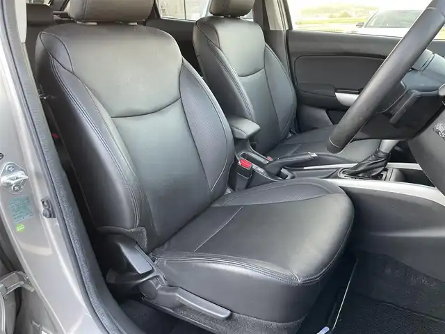 スズキ バレーノ XTセットオプション装着車 鳥取県 2016(平28)年 3.5万km プレミアムシルバーメタリックⅢ ワンオーナー/純正ナビ／フルセグ／ＤＶＤ／ＣＤ／ＢＴ/バックカメラ・ＥＴＣ/ドライブレコーダー/レーダーブレーキサポート/レーダークルーズコントロール/黒レザーシート/前席シートヒーター/キセノンライト/パドルシフト/オートライト/純正１６インチアルミ/社外アルミスタットレスセット積込/（タイヤ残溝　７分山）/フロアマット/保証書・取扱説明書
