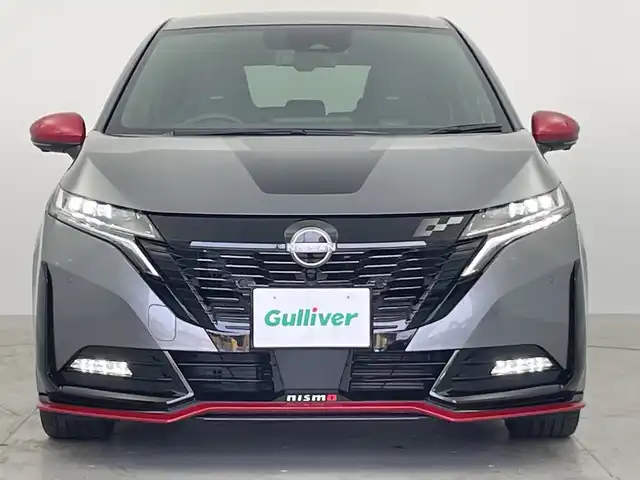 日産 オーラ ニスモ 愛知県 2024(令6)年 1.9万km ダークメタルグレー/スーパーブラック2トーン オーディオレス/デジタルインナーミラー/前後コーナーセンサー/ステアリングスイッチ/USB充電/衝突被害軽減システム/レーンキープアシスト/横滑り防止装置/盗難防止装置/標識検知機能/オートライト/LEDヘッドライト/フロントフォグライト/純正17インチアルミホイール/レカロシート/電動パーキング/ブレーキホールド/シートヒーター/ステアリングヒーター