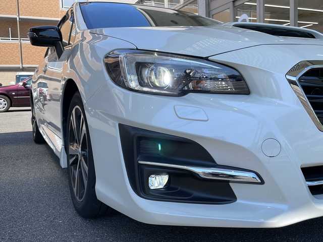スバル レヴォーグ 1．6GTアイサイト スマートED 高知県 2019(平31)年 2.2万km クリスタルホワイトP 登録時走行距離：21766km/カロッツェリア8型ナビ/　CD DVD BT フルセグTV/フロント 左前 バックカメラ/衝突被害軽減装置/レーダークルーズコントロール/クリアランスソナー/ブラインドスポットモニター/LEDヘッドライト/オートライト/フォグランプ/リアフォグ/レベライザヘッドライト/ヘッドライトウォッシャー/横滑り防止装置/アイドリングストップ/MTモード付AT/電子パーキングブレーキ/ETC/ドライブレコーダー/パワーシート/シートヒーター/革巻きステアリング/ステアリングスイッチ/パドルシフト/アルミペダル/プッシュスタート/スマートキー/スペアキー/取扱説明書/新車時保証書/ワンオーナー
